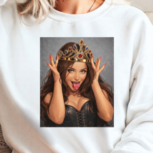 Lalka brunetka z koroną