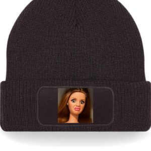 Czapka nadruk z lalka