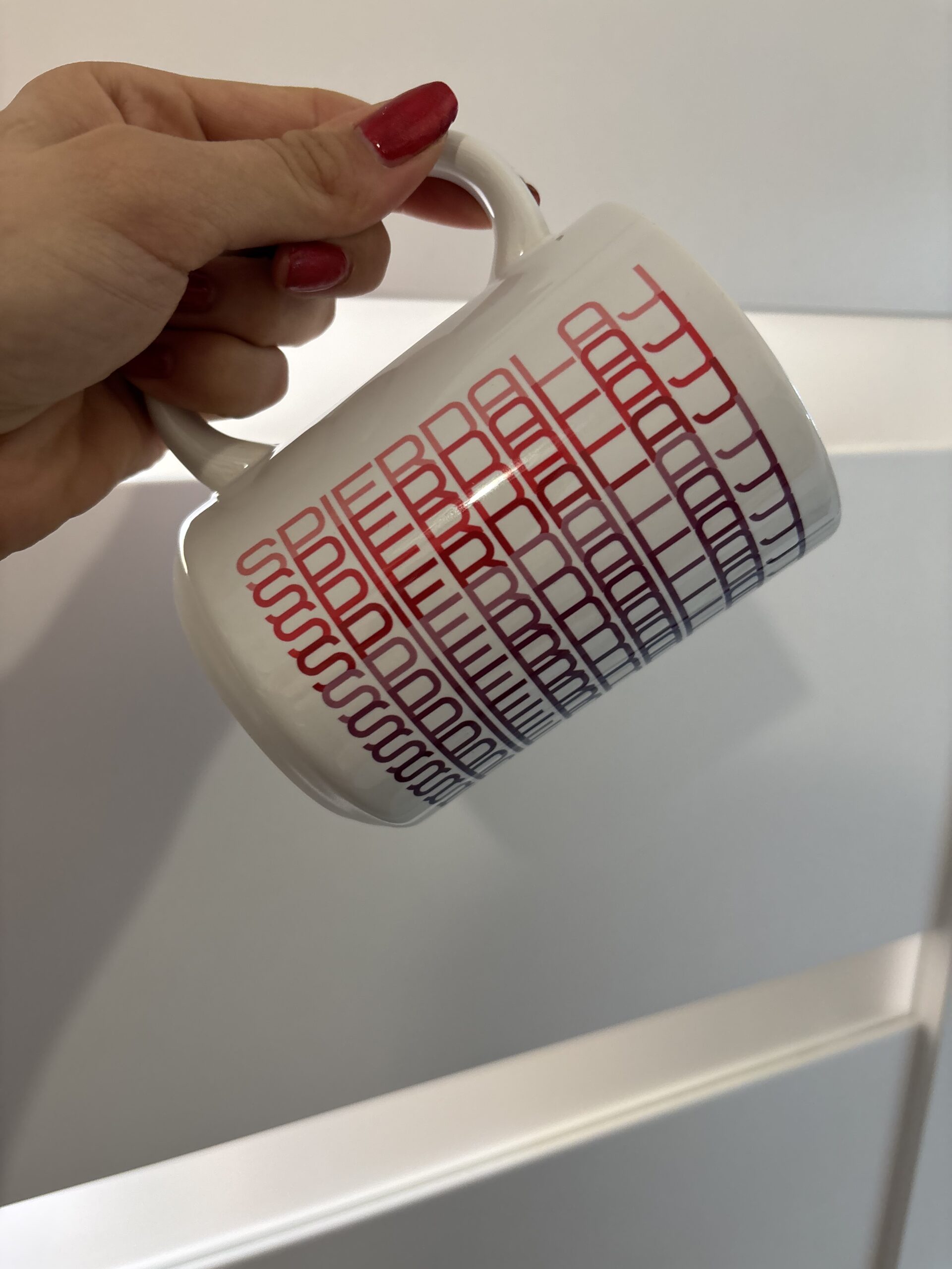 Od ręki - Kubek dyskretny " Spierdalaj" multikolor - 450 ml